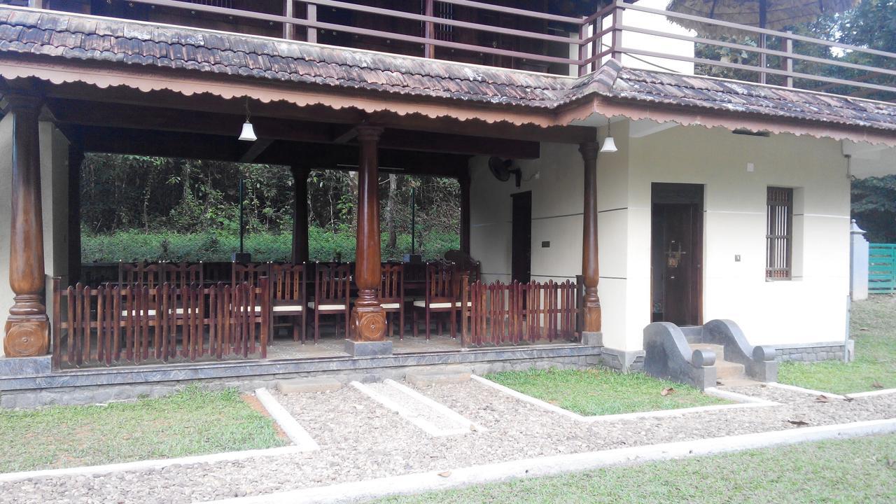7Th Heaven Resorts Kochi Luaran gambar