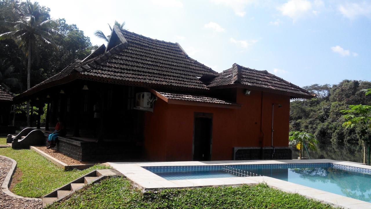 7Th Heaven Resorts Kochi Luaran gambar