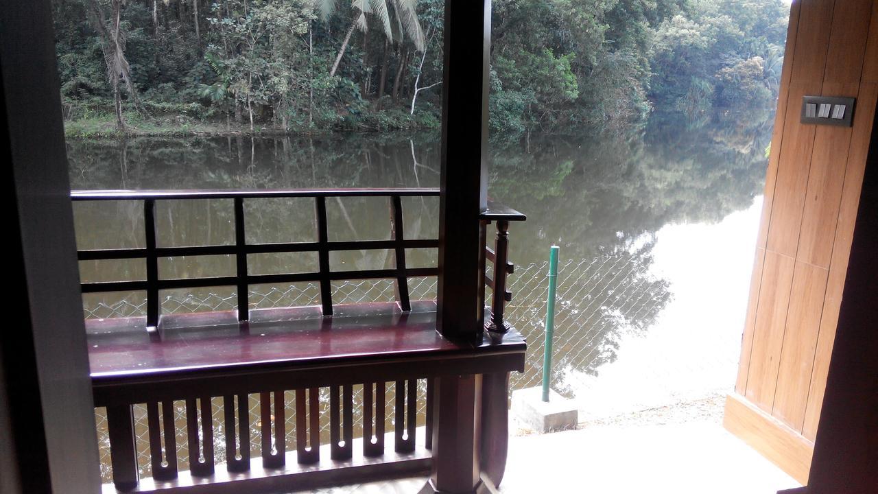 7Th Heaven Resorts Kochi Bilik gambar
